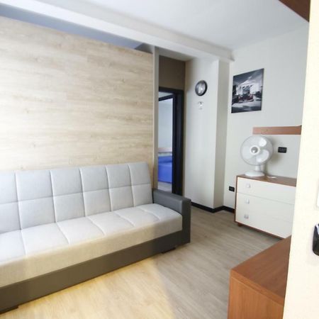 La Casa Del Lago Bed and Breakfast Σιρμιόνε Εξωτερικό φωτογραφία