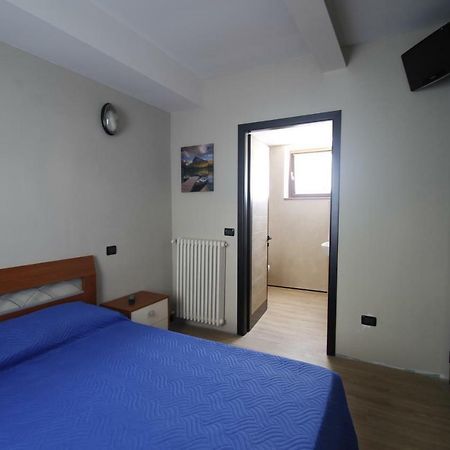 La Casa Del Lago Bed and Breakfast Σιρμιόνε Εξωτερικό φωτογραφία