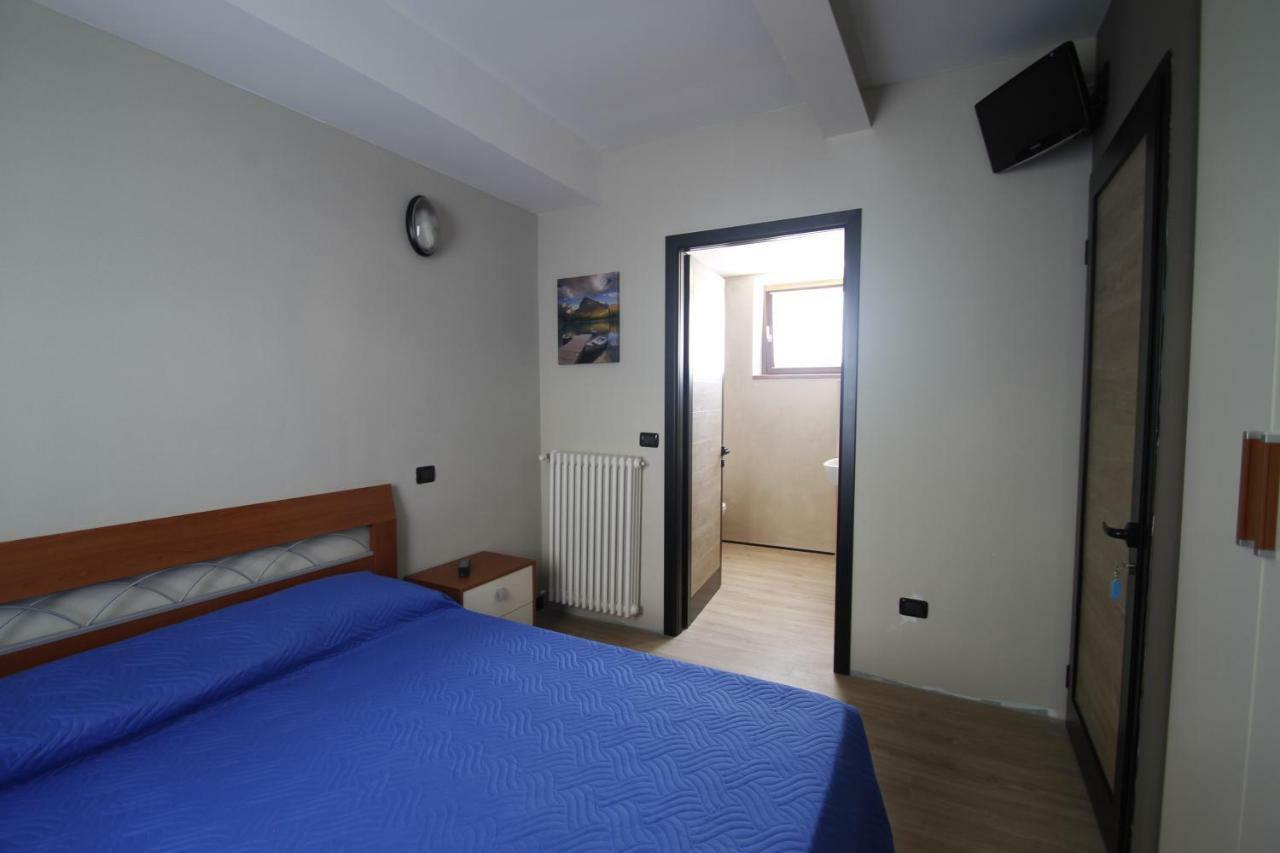 La Casa Del Lago Bed and Breakfast Σιρμιόνε Εξωτερικό φωτογραφία